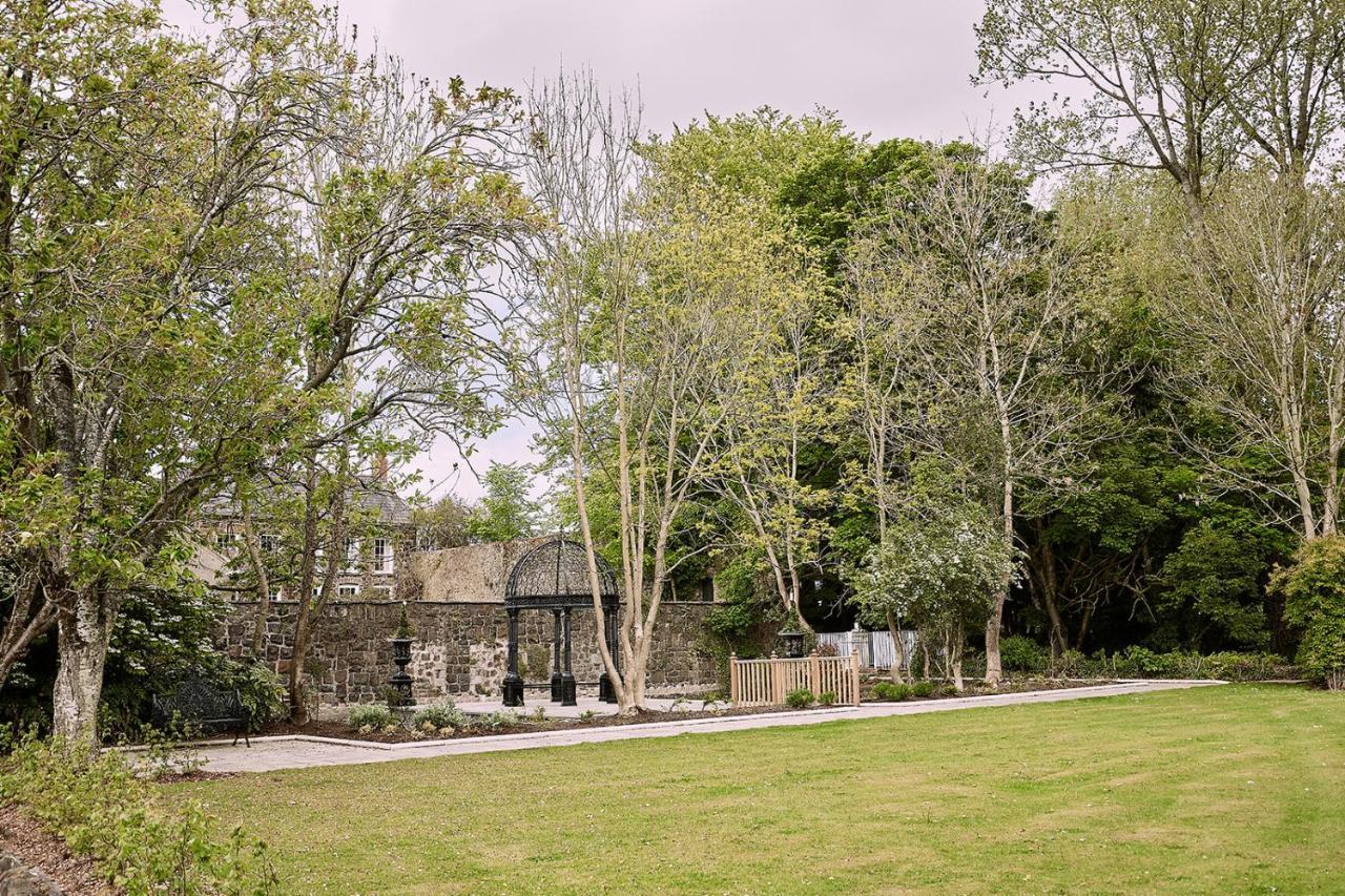 Dunadry And Gardens Hotel